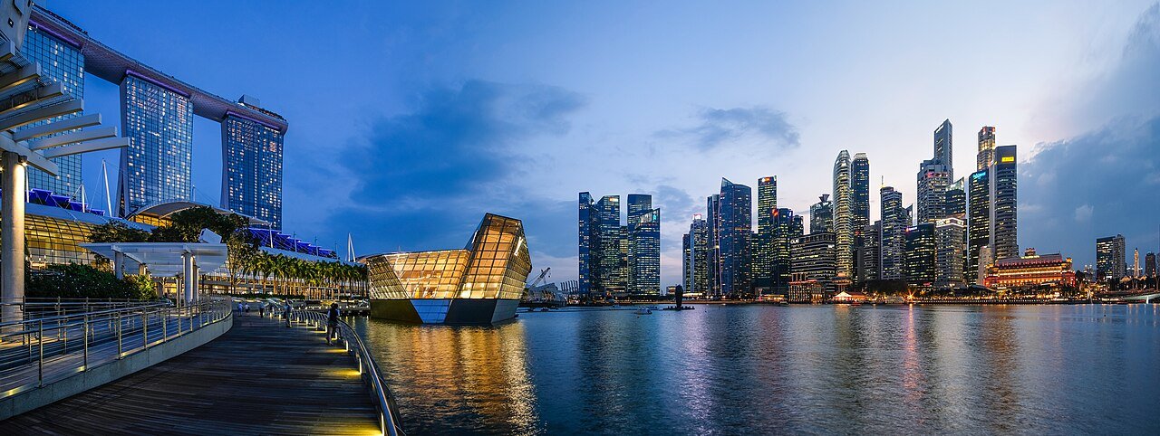 シンガポールのマリーナベイ・金融街の夜景